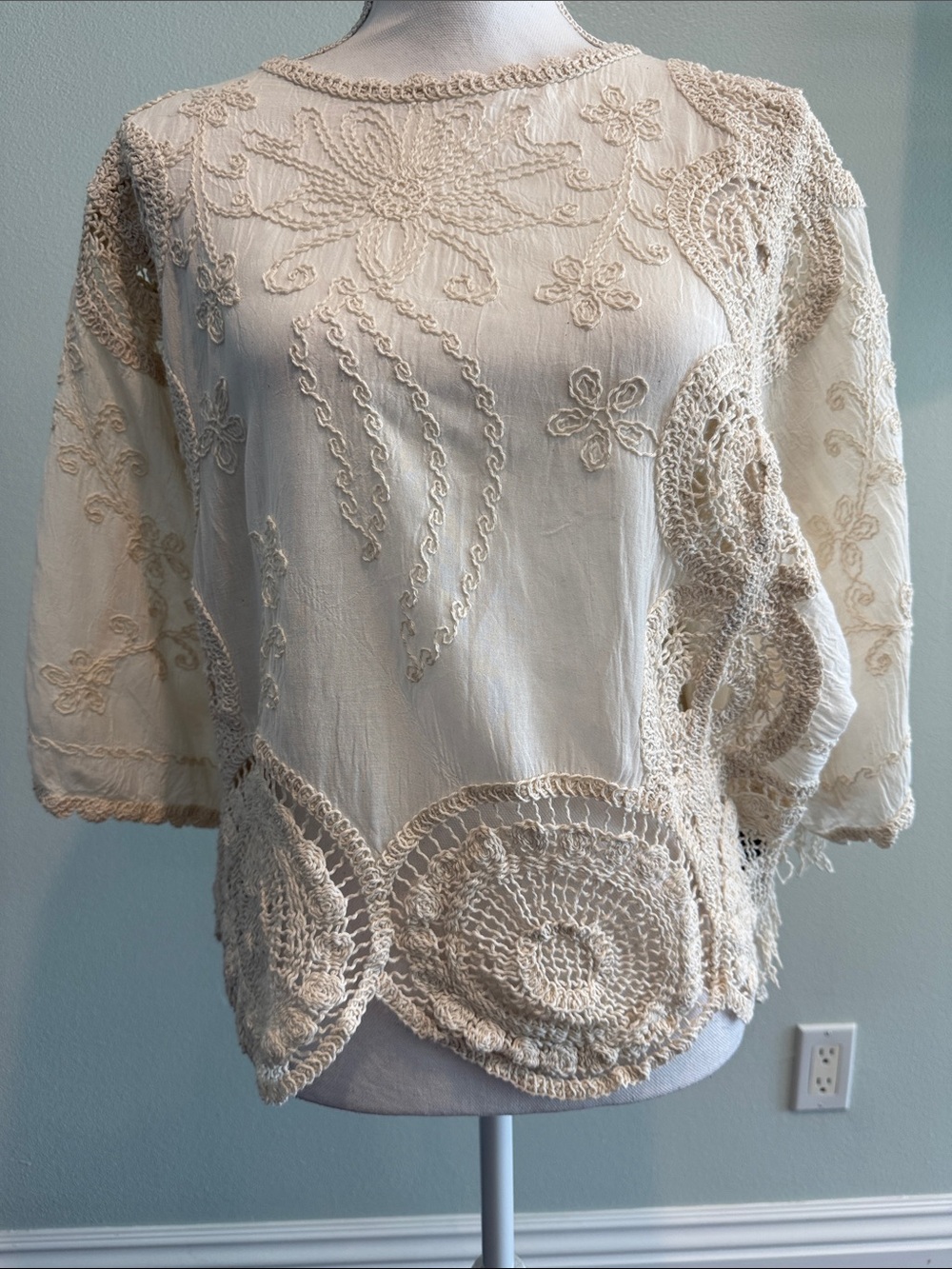 POL Cream Crochet Lace Blouseb ptp 30
